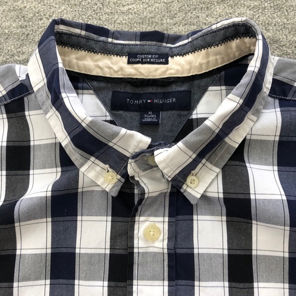 Tommy Hilfiger Custom Fit Plaid Buttondown - Picture 5 of 6